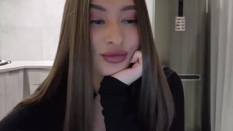 EvaAnna online show from 02.08.26