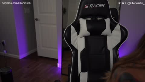 Snapshot of killerkristin_ chatting on 01.25.25 Kristin online show from 01.25.25