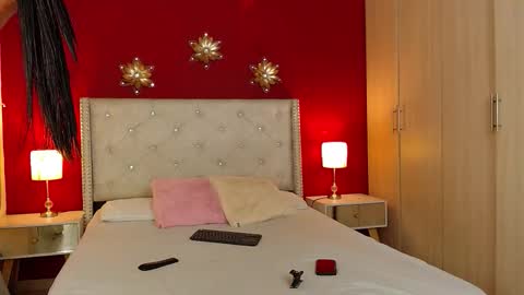 Snapshot of kim_and_mia chatting on 02.12.26 Mia Kim online show from 02.12.26