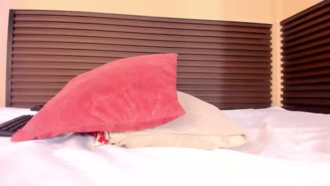 kim online show from 01.08.26