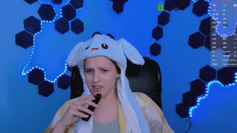 Snapshot of kim_classy chatting on 01.06.26 kim_classy online show from 01.06.26