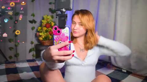 Snapshot of kim_dolls1823 chatting on 12.13.24 ISABELLA 3 online show from 12.13.24