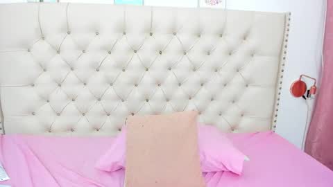 kim_eli online show from 01.19.25