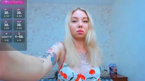 Snapshot of kim_girl_next_door chatting on 09.21.25 KIM online show from 09.21.25