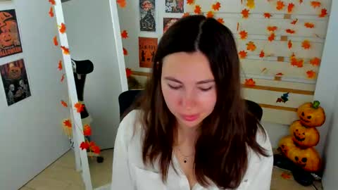 Snapshot of kim_go chatting on 10.23.25 Kim online show from 10.23.25