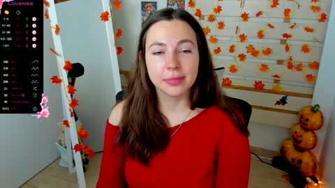 Snapshot of kim_go chatting on 10.27.25 Kim online show from 10.27.25