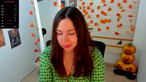 Snapshot of kim_go chatting on 11.14.25 Kim online show from 11.14.25