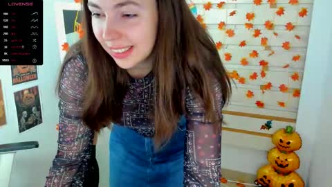 Snapshot of kim_go chatting on 11.21.25 Kim online show from 11.21.25