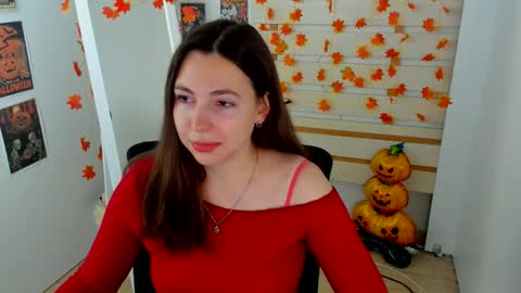 Snapshot of kim_go chatting on 11.24.25 Kim online show from 11.24.25