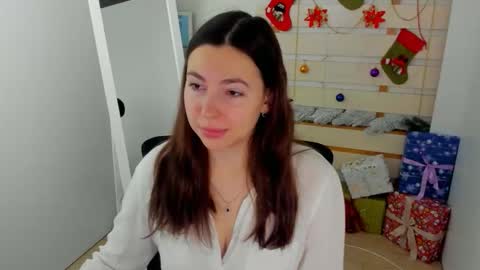 Snapshot of kim_go chatting on 12.15.25 Kim online show from 12.15.25