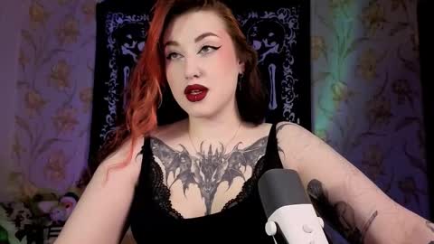 Hi Im Kimberly but u can call me Kim. Turn on ur sound i love to talk and moan online show from 10.12.25