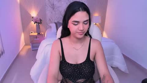 Snapshot of kim_stonee_ chatting on 12.03.25 Kim online show from 12.03.25