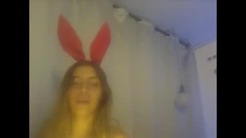 Snapshot of kim_xx09 chatting on 12.02.25 YENCYYY online show from 12.02.25