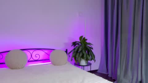 kimbeerlou online show from 11.23.25