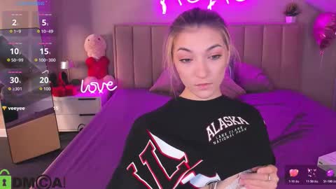 Snapshot of kimberlly_smith chatting on 02.28.26 kimberlly_smith online show from 02.28.26