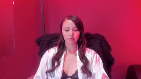 Snapshot of kimberly1fox chatting on 10.28.25 Kim online show from 10.28.25