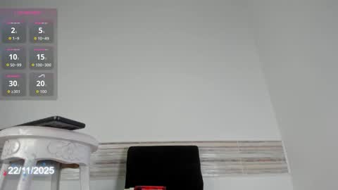 Snapshot of kimberly_house chatting on 11.22.25 Kimberly 3 online show from 11.22.25