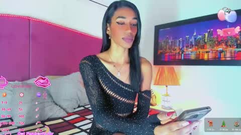 Your Queen KIM online show from 12.19.25