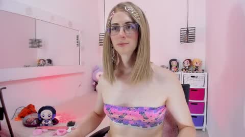 Snapshot of kimberly_thonson chatting on 04.12.26 kimberly_thonson online show from 04.12.26