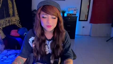 Kimberly Polizzi     online show from 09.19.25