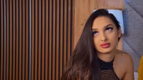 Snapshot of kimberlymav chatting on 12.23.25 Kimberly online show from 12.23.25