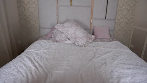 Snapshot of kimberlyworld chatting on 12.07.24 Kim online show from 12.07.24