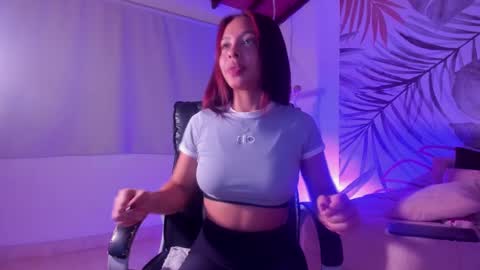 Snapshot of kimblair_ chatting on 02.09.25 Kim online show from 02.09.25