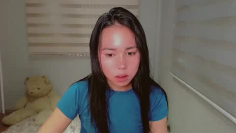 Snapshot of kimbratx chatting on 12.17.24 kimbratx online show from 12.17.24