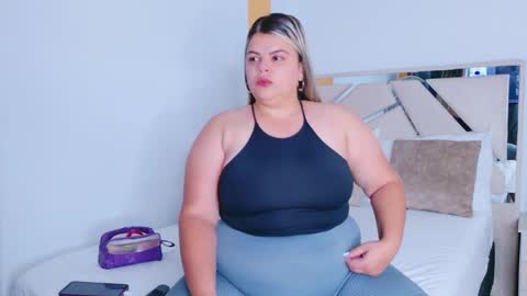 Snapshot of kimbrookss chatting on 04.19.26 KimBrooks online show from 04.19.26