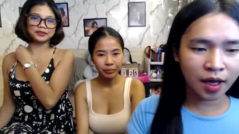 Snapshot of kimchuueee chatting on 06.25.26 kimchuueee online show from 06.25.26