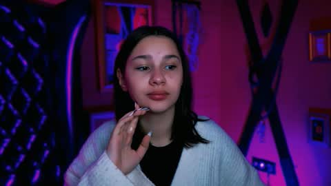 Snapshot of kimclarks chatting on 10.15.25 kimclarks online show from 10.15.25