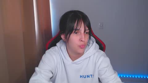 Kim 3 online show from 01.22.25