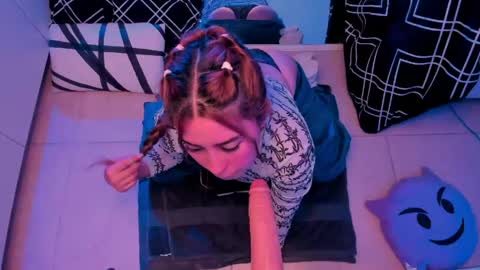 kendall online show from 04.18.26