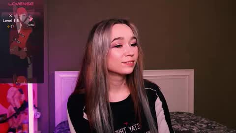 Snapshot of kimiko_luv chatting on 12.19.25 Kimiko online show from 12.19.25