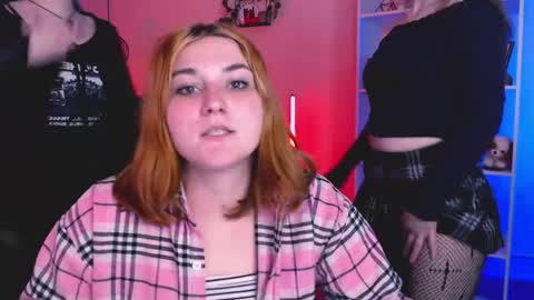 just Kimi  online show from 04.12.26