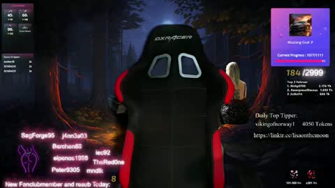 Snapshot of kimilee22 chatting on 02.13.25 Wolfs Girl online show from 02.13.25