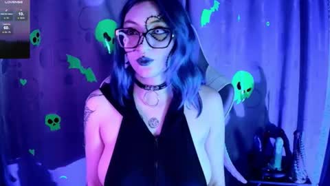   online show from 12.01.25