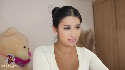 Snapshot of kimm_khalifa chatting on 04.11.26 Kim online show from 04.11.26