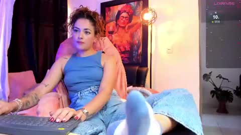 Snapshot of kimmberly_saenz_ chatting on 06.18.26 kimmberly_saenz_ online show from 06.18.26