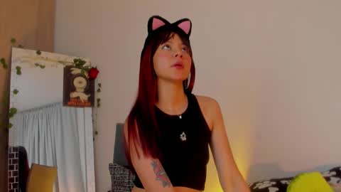 Snapshot of kimmcarter chatting on 11.05.25 Kimm online show from 11.05.25