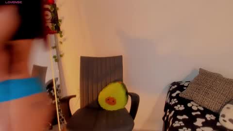 Snapshot of kimmcarter chatting on 12.14.25 Kimm online show from 12.14.25