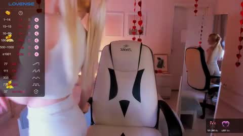  Your Kimmie  follow me  online show from 02.11.25