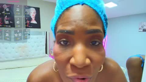 Kim online show from 11.25.25