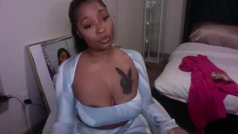 kimmyluxx online show from 02.20.25