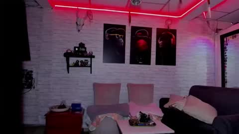 Melany online show from 01.18.25