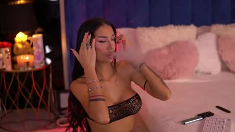 Kim online show from 10.13.25