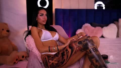 Kim online show from 11.26.25