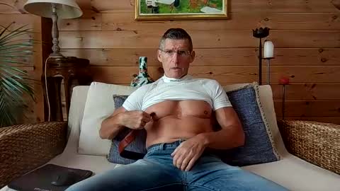 kimonoblues online show from 12.18.25