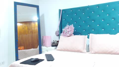 Snapshot of kimscarleth chatting on 10.02.25 Kim online show from 10.02.25