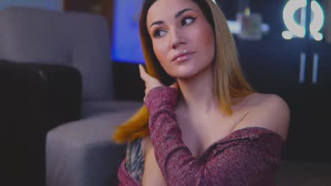 KimSkye online show from 01.20.25